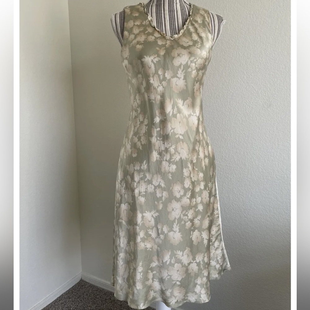 Petite Sophisticate 100% silk dress.